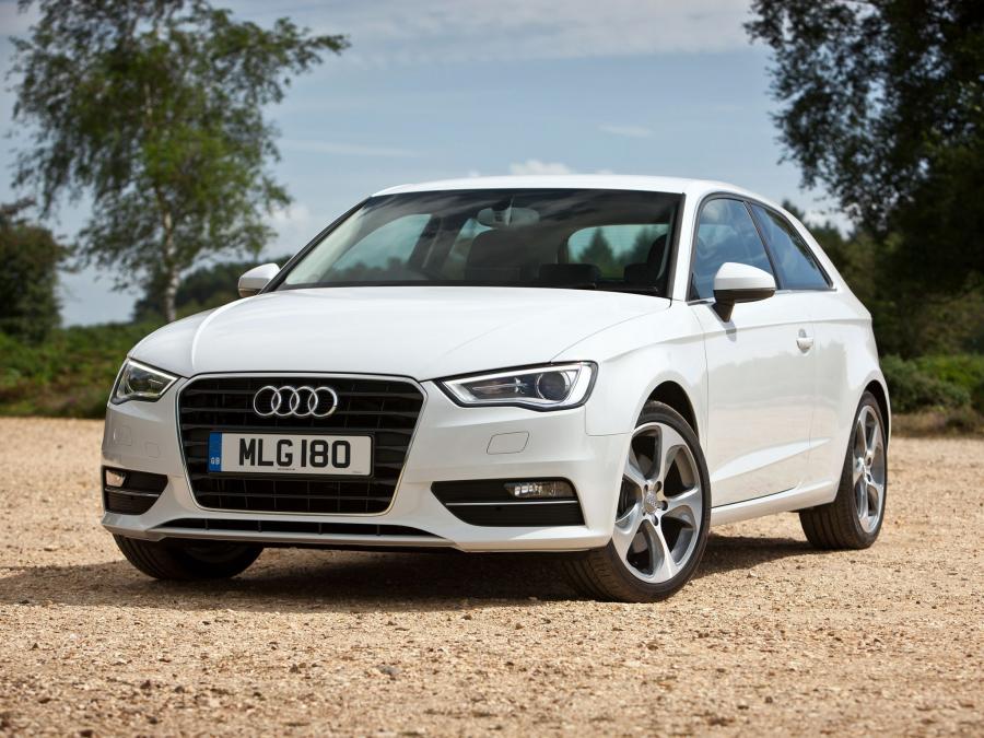  Audi A3 1.8T (8V) 2012 года  (UK) (фото 1 из 30)